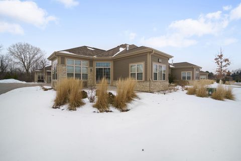 Photo of 4417 Creekside Pass, Brookfield, WI 53005 (MLS # 1949860)