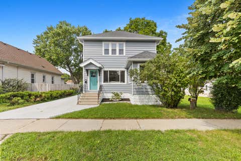 Photo of 2559 S 84th St, West Allis, WI 53227 (MLS # 1976568)