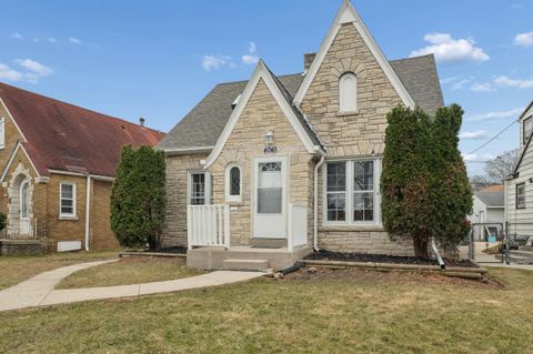 Photo of 4045 N Montreal St, Milwaukee, WI 53216 (MLS # 1952787)