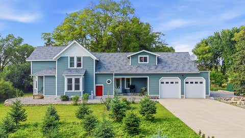 Photo of N6934 High Point Rd, Oak Grove, WI 53916 (MLS # 1968807)