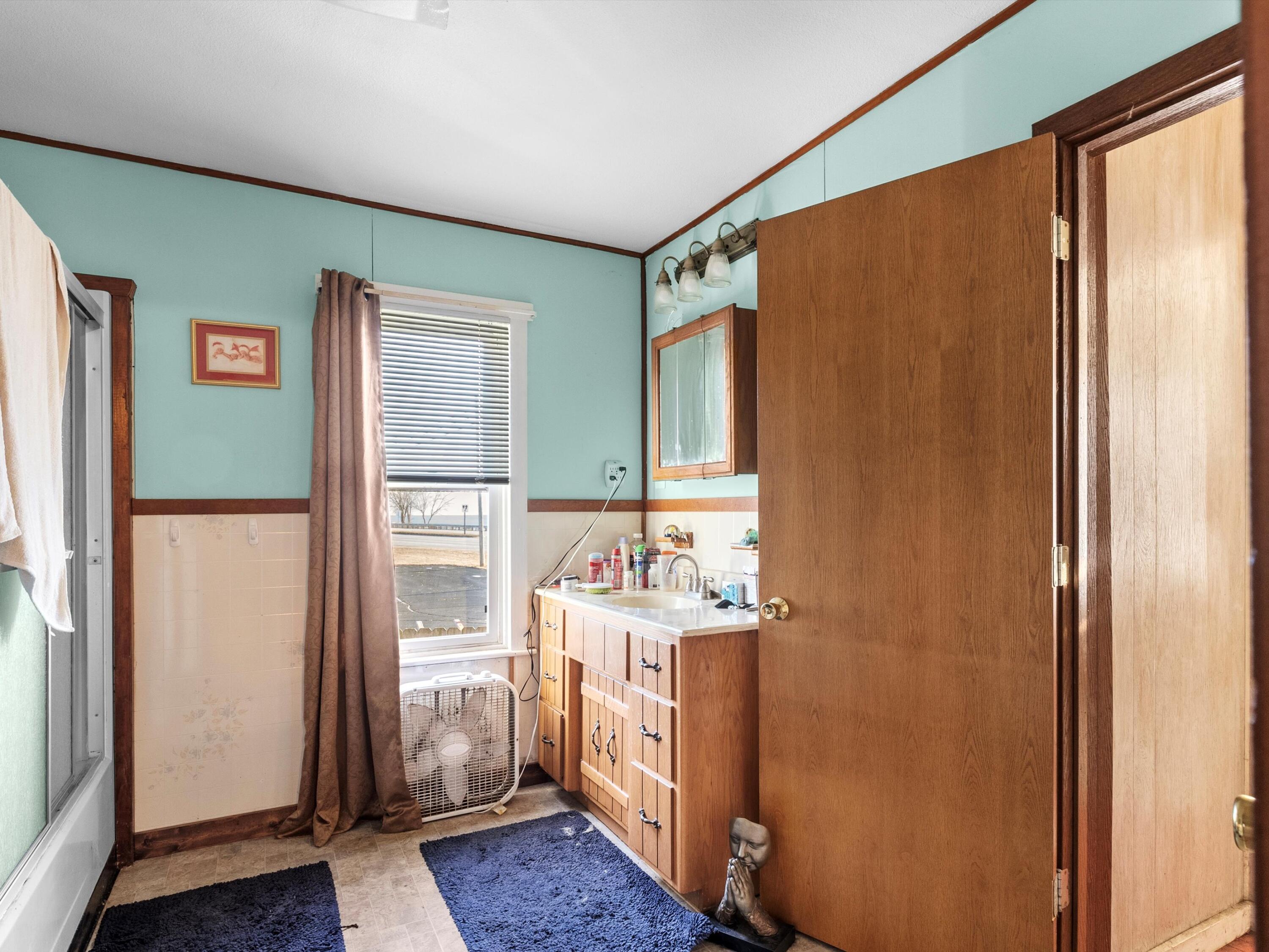 Two Rivers, Wisconsin 54241, United States, ,Commercial,Active,22793