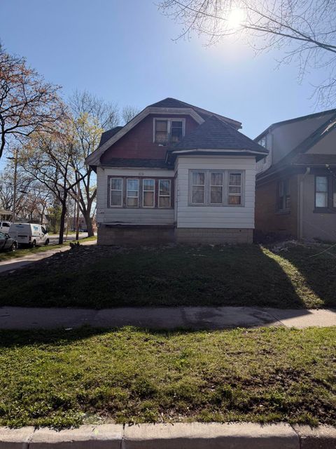 Photo of 4576 N 38th St, Milwaukee, WI 53209 (MLS # 1959489)
