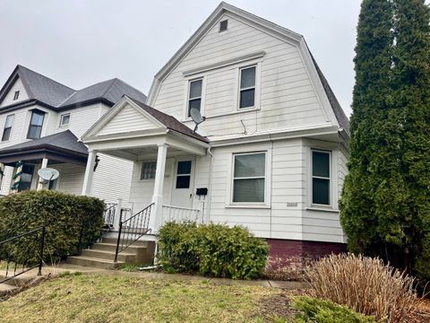 Photo of 3066-3066A N Newhall St, Milwaukee, WI 53211 (MLS # 1956385)