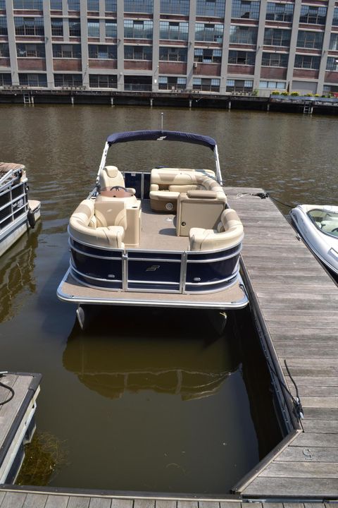 200 S Water St, Milwaukee, WI 53204 - #: 1925897