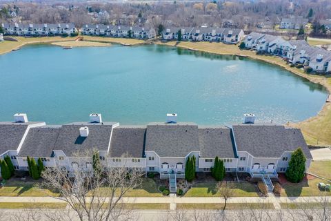Photo of 8374 S Tuckaway Shores Dr, Franklin, WI 53132 (MLS # 1955179)
