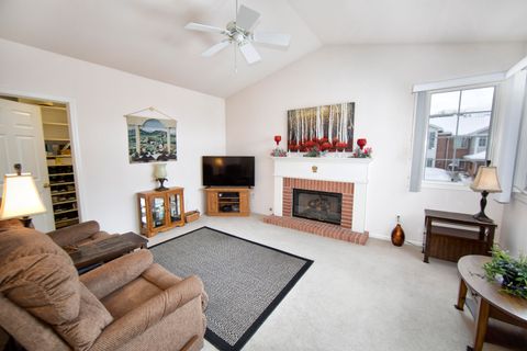 Photo of 8991 Woodbridge Dr, Greendale, WI 53129 (MLS # 1945037)