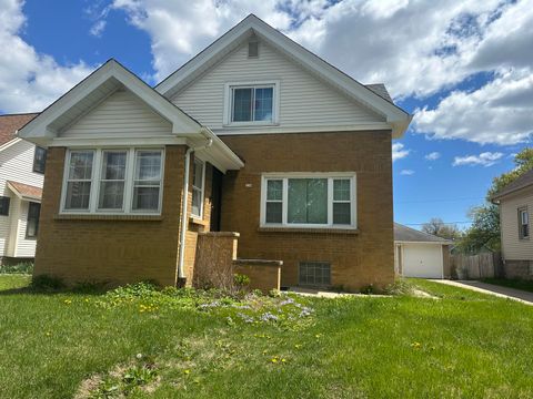 Photo of 334 N 60th St, Milwaukee, WI 53213 (MLS # 1954954)