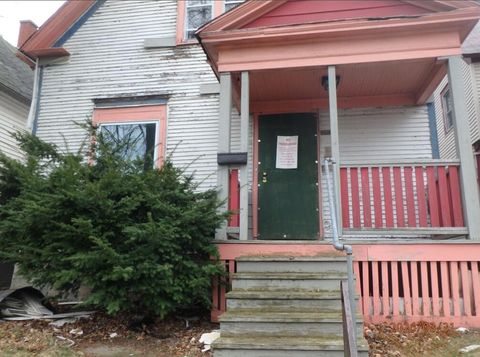 Photo of 3567 N 12th St, Milwaukee, WI 53206 (MLS # 1957568)