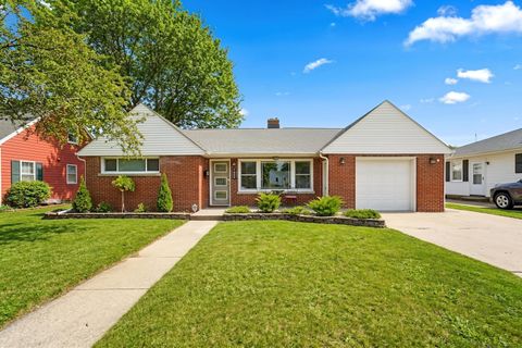 Photo of 7609 20th Ave, Kenosha, WI 53143 (MLS # 1956450)