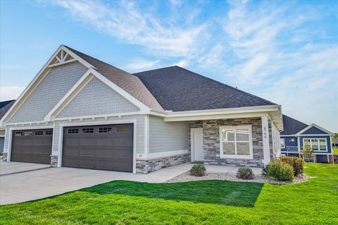 Photo of 6706 Conservancy Plz, Deforest, WI 53532 (MLS # 1961093)