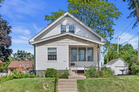 Photo of 2226 S 90th St, West Allis, WI 53227 (MLS # 1968924)
