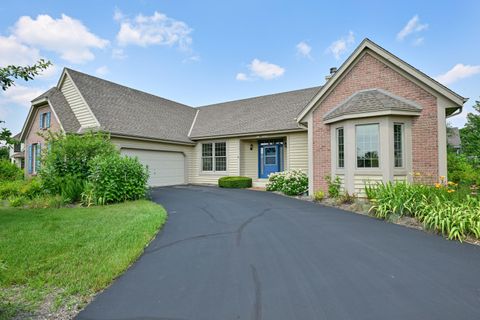 Photo of N51W17266 Chestnut Rd, Menomonee Falls, WI 53051 (MLS # 1929742)