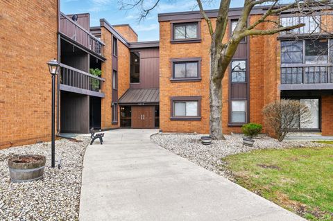 4215 N 100th St, Milwaukee, WI 53222 - #: 1914905