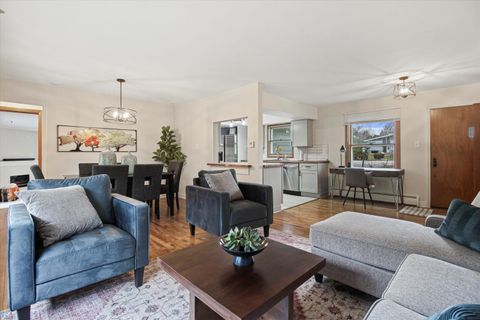 Photo of 1532 N 124th St, Wauwatosa, WI 53226 (MLS # 1957672)