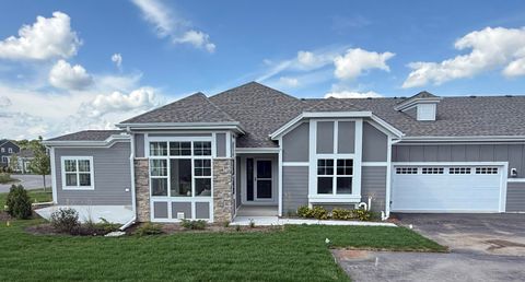 865 S Verona Cir, Grafton, WI 53024 - #: 1886983