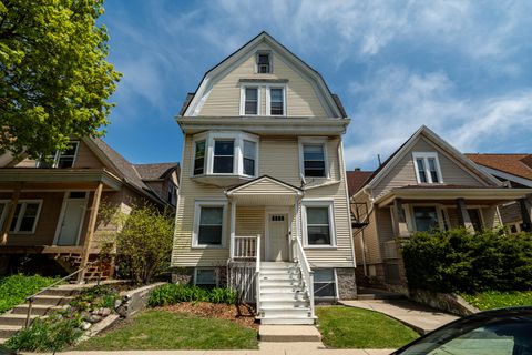 Photo of 2828 N Fratney St, Milwaukee, WI 53212 (MLS # 1939088)
