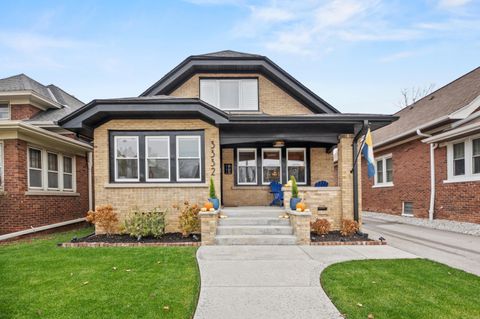 Photo of 3332 S Kinnickinnic Ave, Milwaukee, WI 53207 (MLS # 1944254)