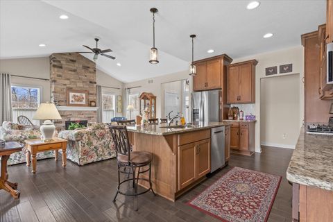 Photo of 17955 Ashlea Dr, Brookfield, WI 53045 (MLS # 1963652)