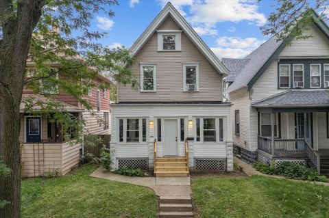 Photo of 1257 S 36th St, Milwaukee, WI 53215 (MLS # 1929746)