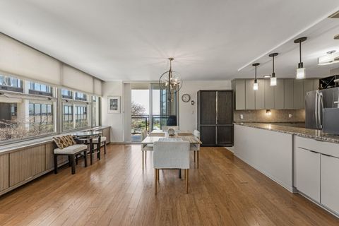 Photo of 1610 N Prospect Ave, Milwaukee, WI 53202 (MLS # 1958073)