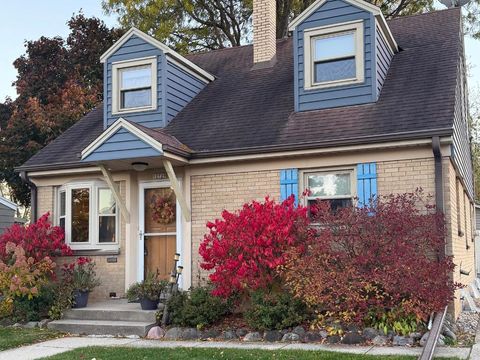 Photo of 12729 W Derby Pl, Butler, WI 53007 (MLS # 1942149)