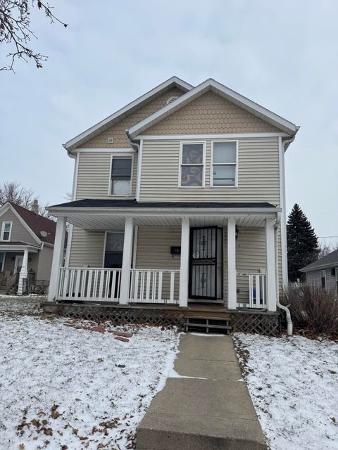 2018 N 29th St, Milwaukee, WI 53208 - #: 1946309