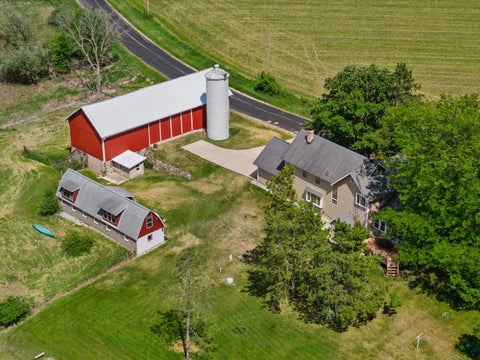 Photo of N9523 N River Rd, Ixonia, WI 53036 (MLS # 1970504)