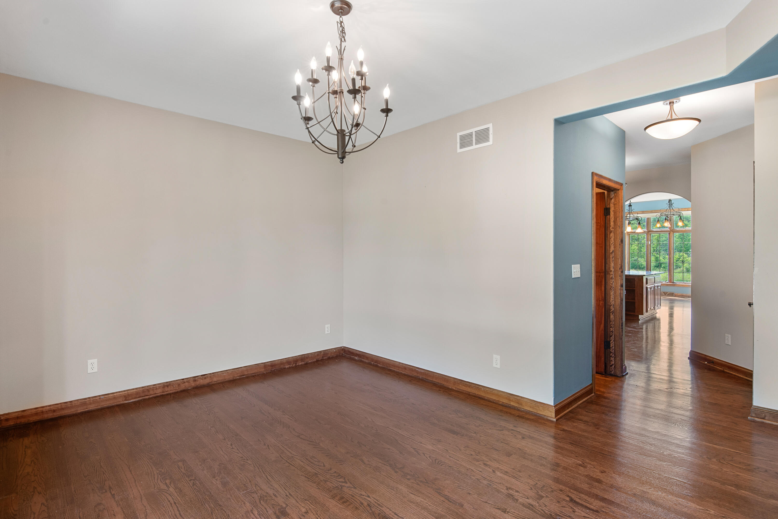 Richfield, Wisconsin 53017, United States, 4 Bedrooms Bedrooms, ,4 BathroomsBathrooms,Residential,Active,175504