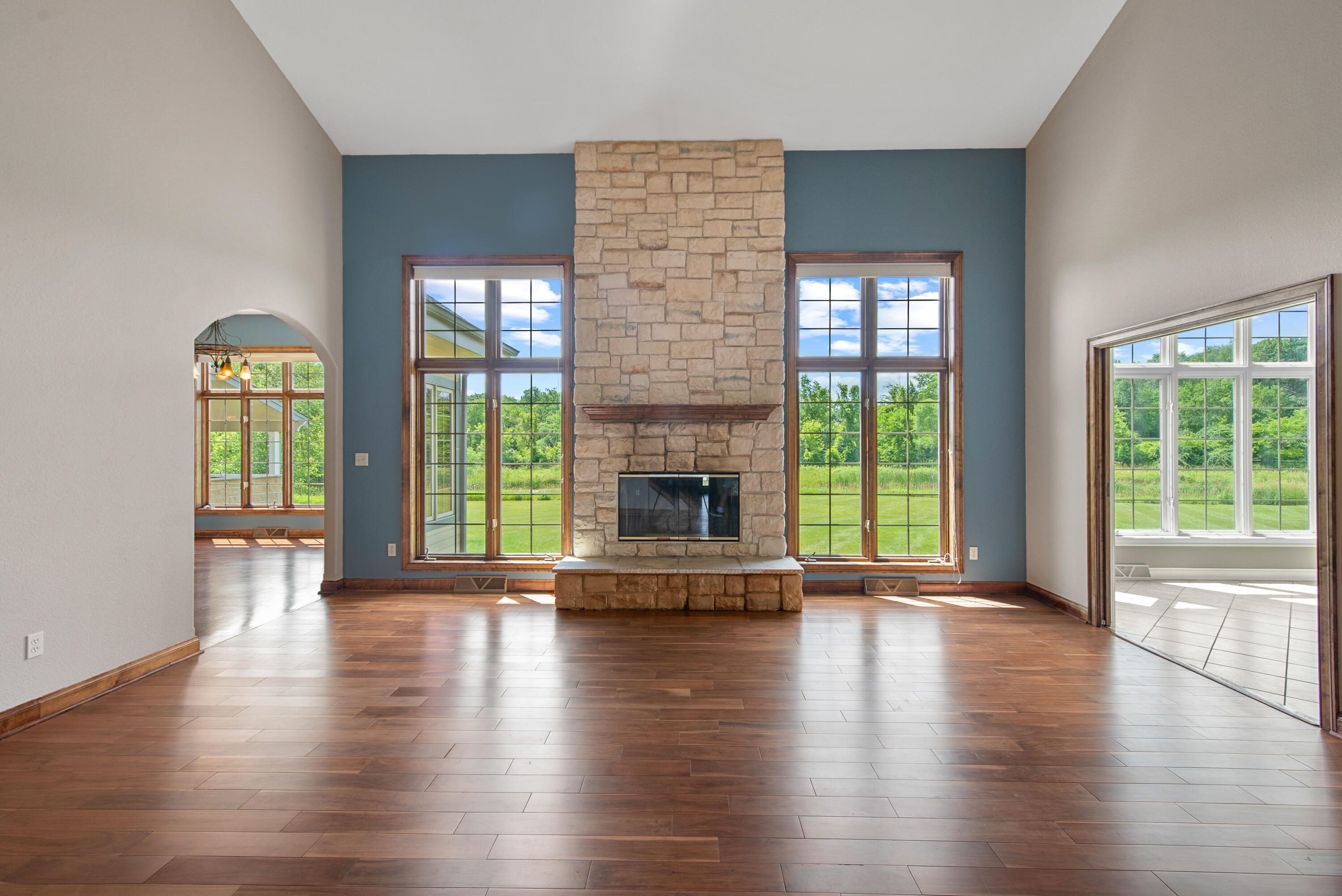 Richfield, Wisconsin 53017, United States, 4 Bedrooms Bedrooms, ,4 BathroomsBathrooms,Residential,Active,175504