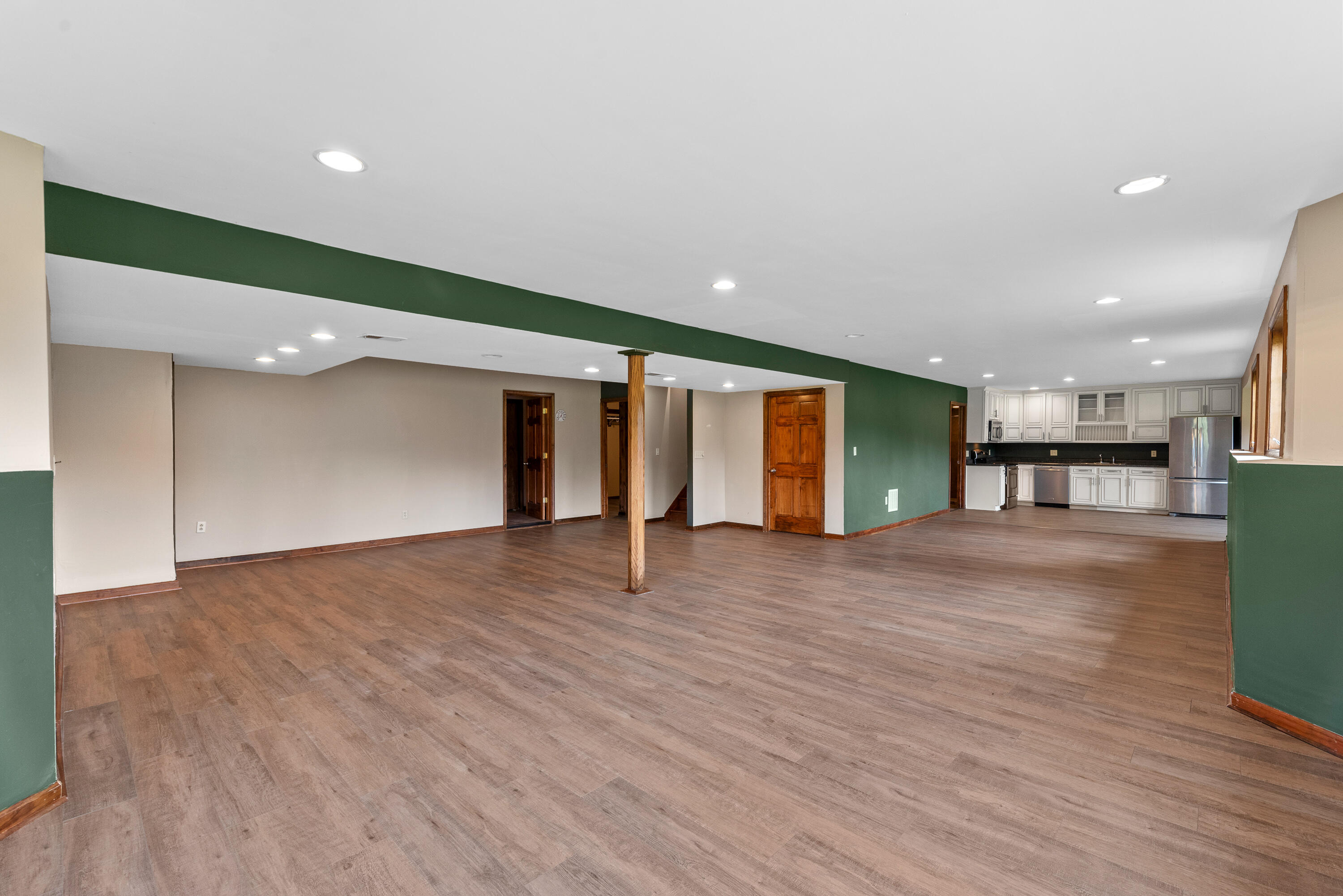 Richfield, Wisconsin 53017, United States, 4 Bedrooms Bedrooms, ,4 BathroomsBathrooms,Residential,Active,175504