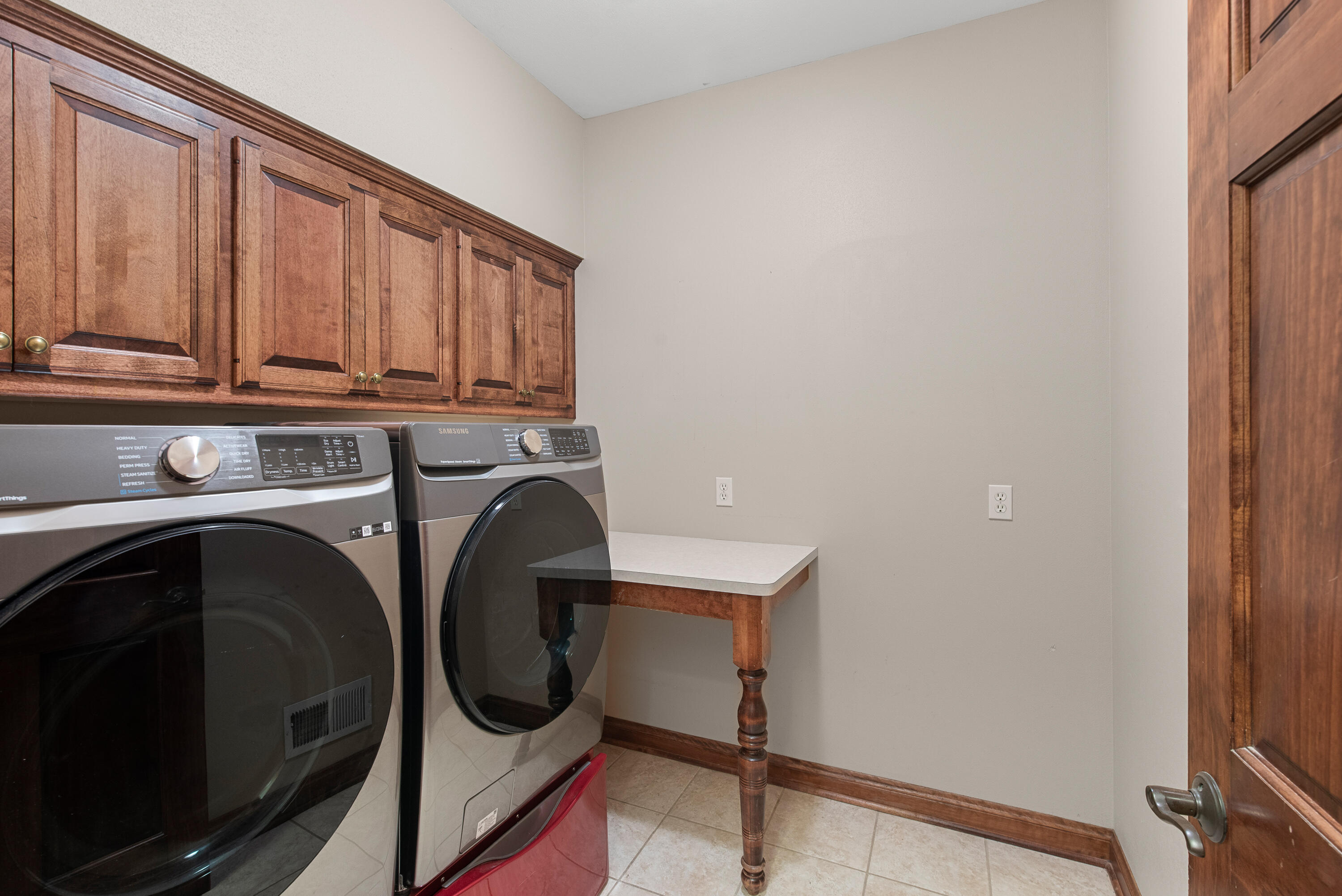 Richfield, Wisconsin 53017, United States, 4 Bedrooms Bedrooms, ,4 BathroomsBathrooms,Residential,Active,175504