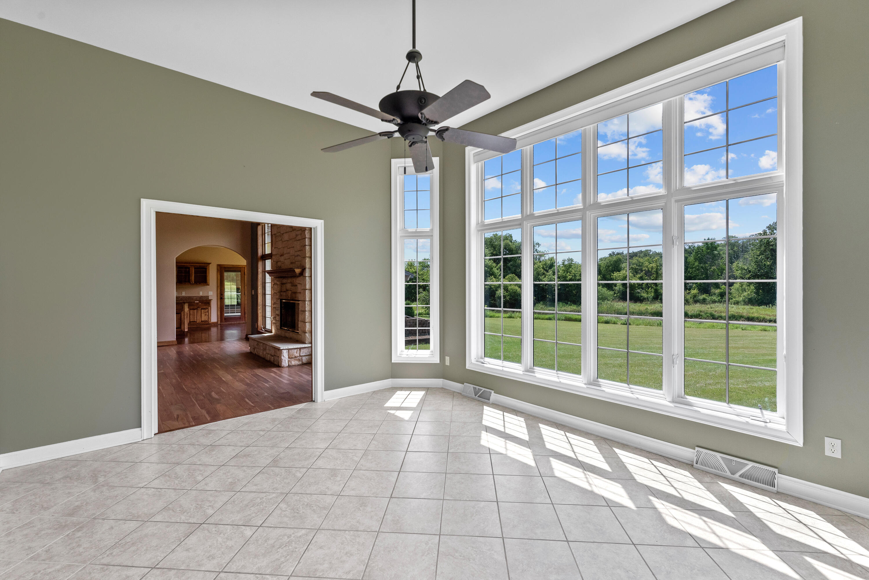 Richfield, Wisconsin 53017, United States, 4 Bedrooms Bedrooms, ,4 BathroomsBathrooms,Residential,Active,175504