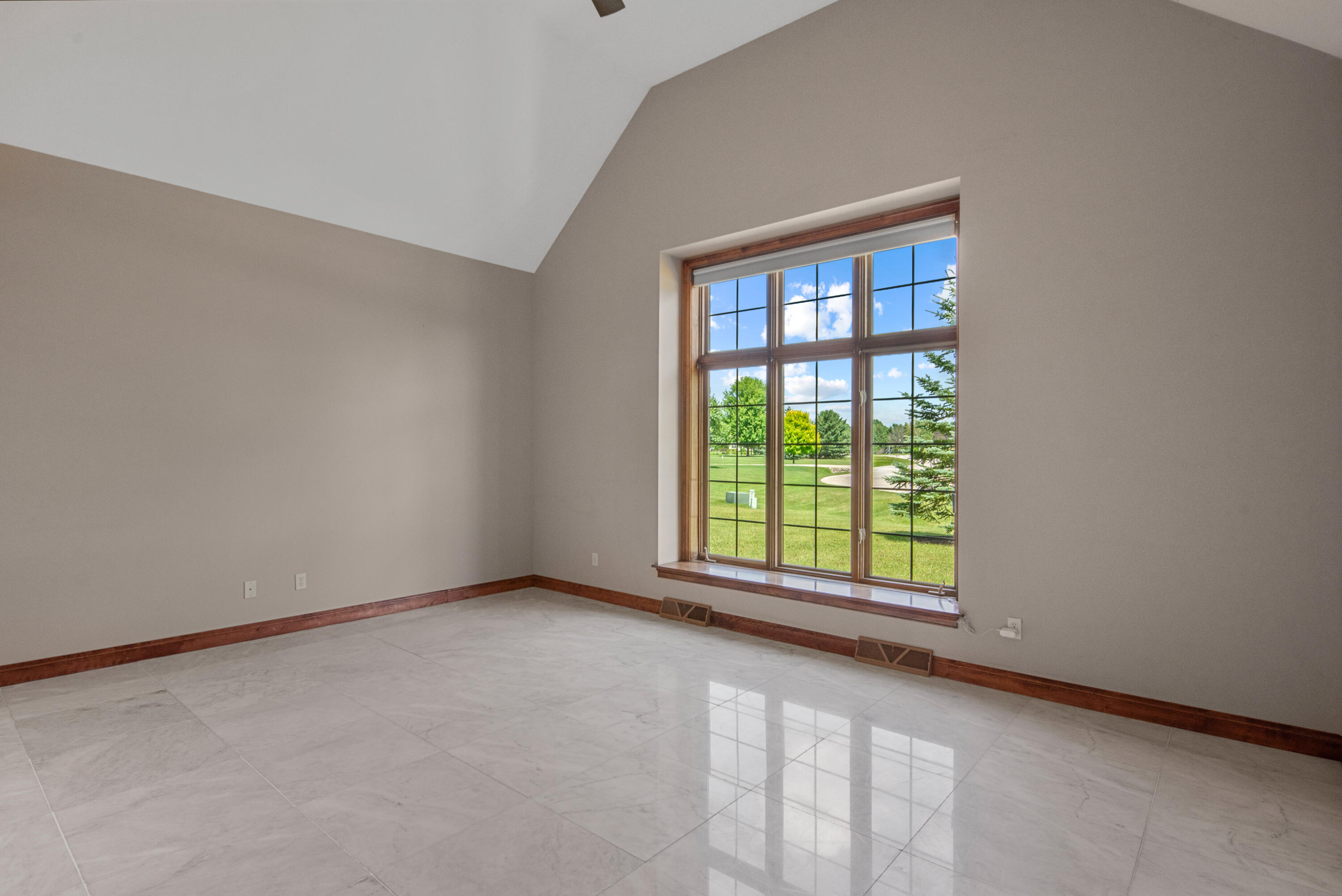 Richfield, Wisconsin 53017, United States, 4 Bedrooms Bedrooms, ,4 BathroomsBathrooms,Residential,Active,175504