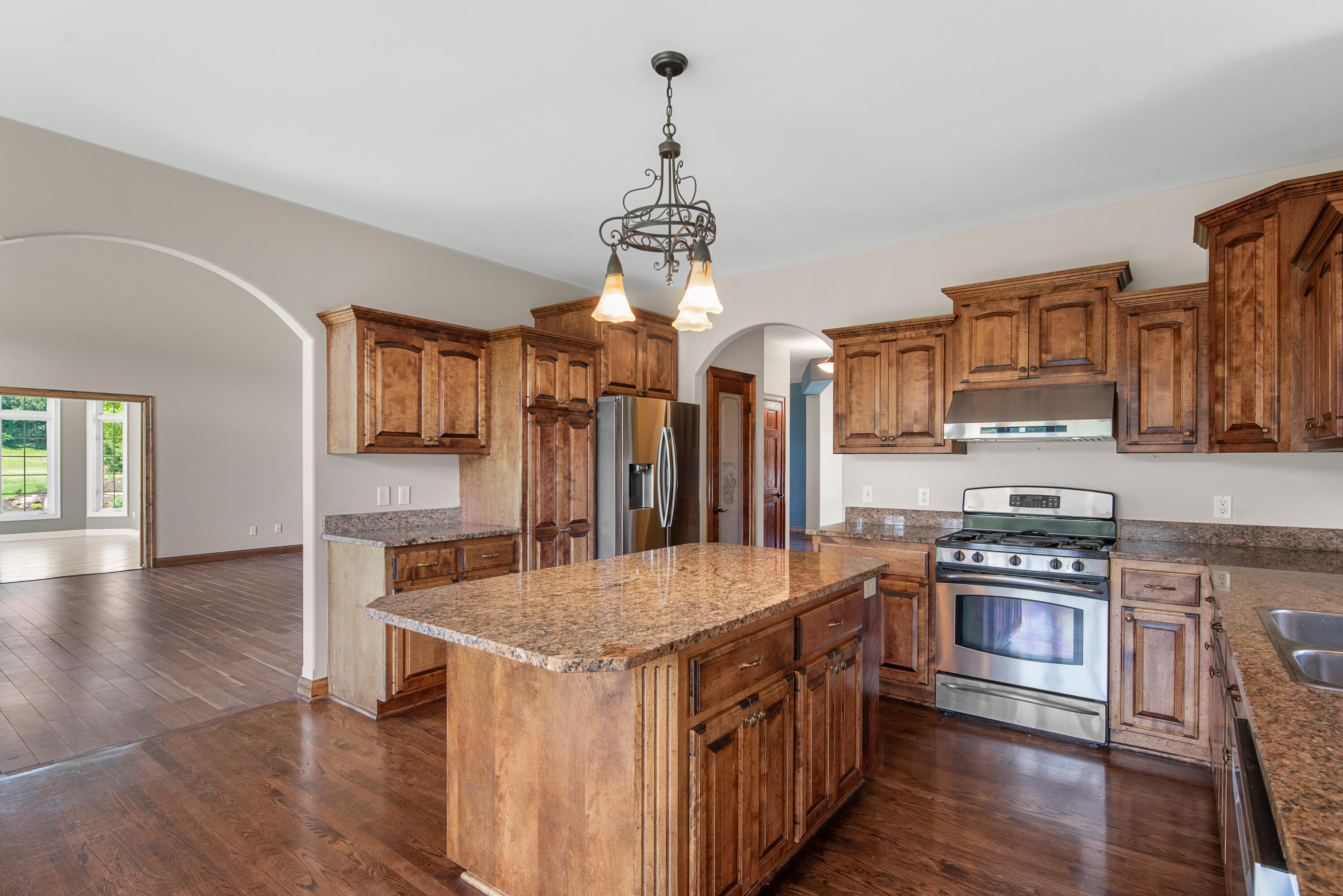 Richfield, Wisconsin 53017, United States, 4 Bedrooms Bedrooms, ,4 BathroomsBathrooms,Residential,Active,175504