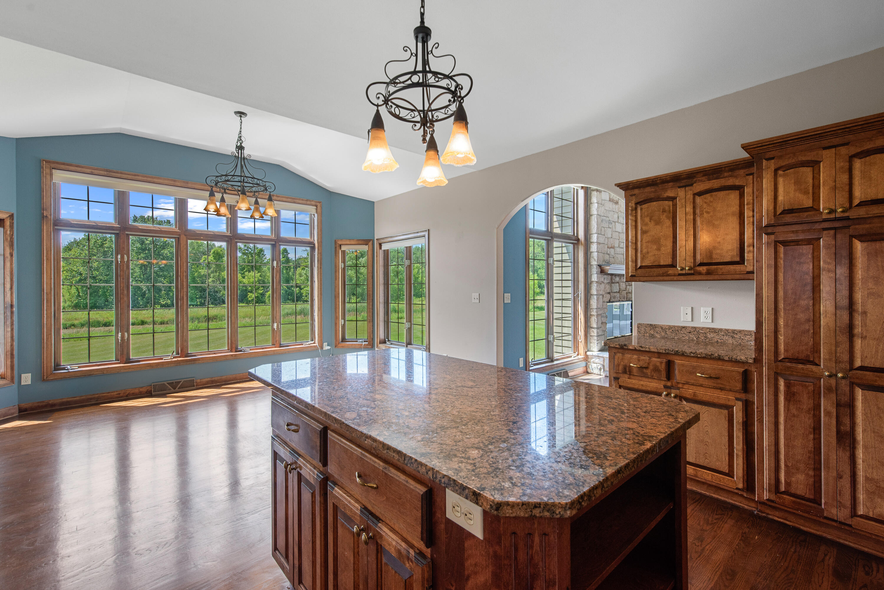 Richfield, Wisconsin 53017, United States, 4 Bedrooms Bedrooms, ,4 BathroomsBathrooms,Residential,Active,175504