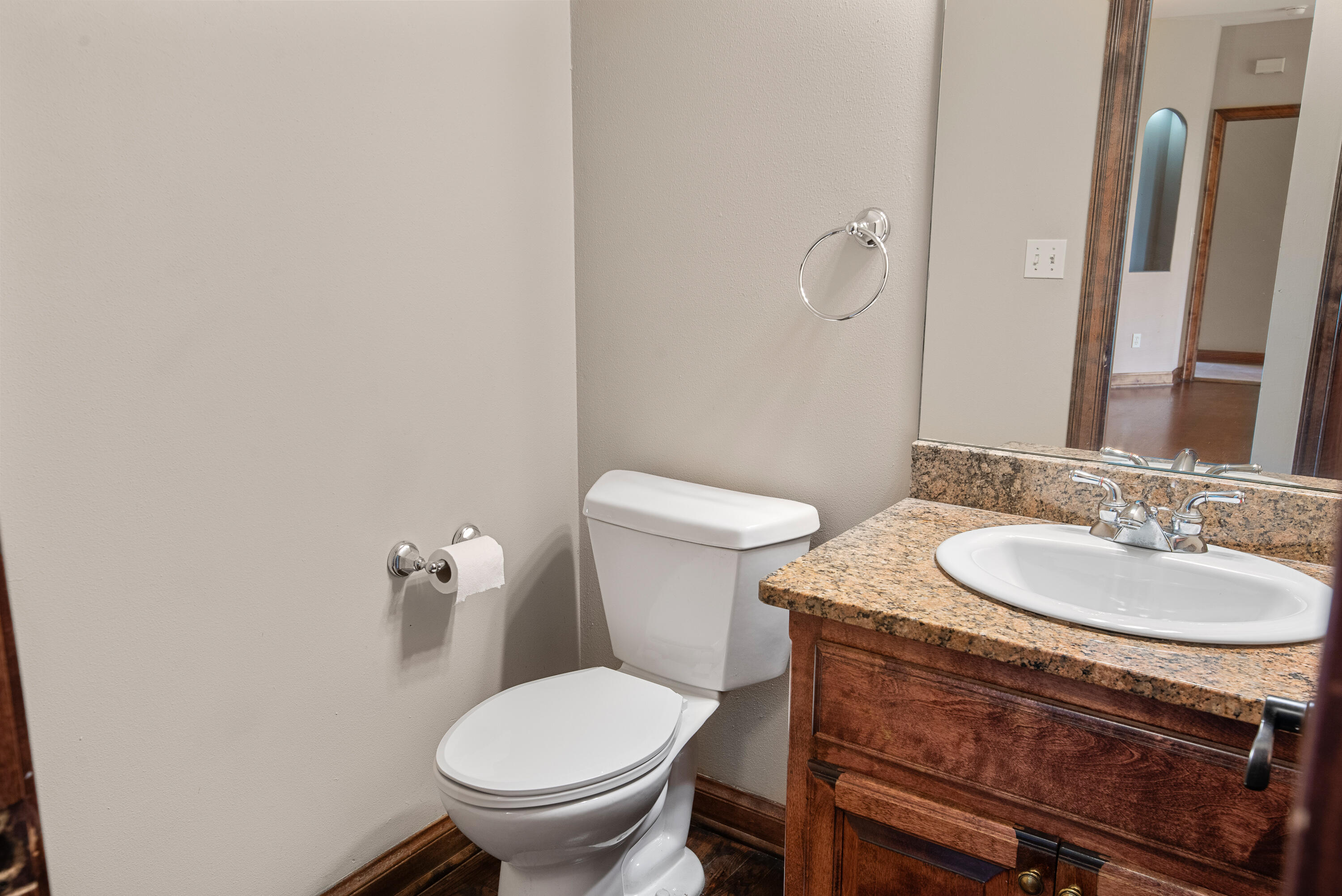 Richfield, Wisconsin 53017, United States, 4 Bedrooms Bedrooms, ,4 BathroomsBathrooms,Residential,Active,175504