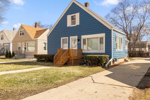 Photo of 4752 N 44th St, Milwaukee, WI 53218 (MLS # 1955729)