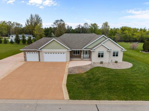 Photo of 5770 W Natures Ln, Grand Chute, WI 54914 (MLS # 1962371)