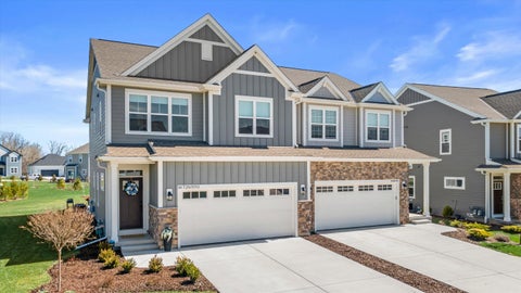 Photo of W72N1170 Augusta Ln, Cedarburg, WI 53012 (MLS # 1957831)