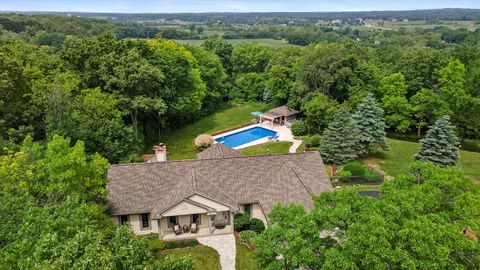 Photo of 110 Chestnut Way, North Prairie, WI 53153 (MLS # 1921811)