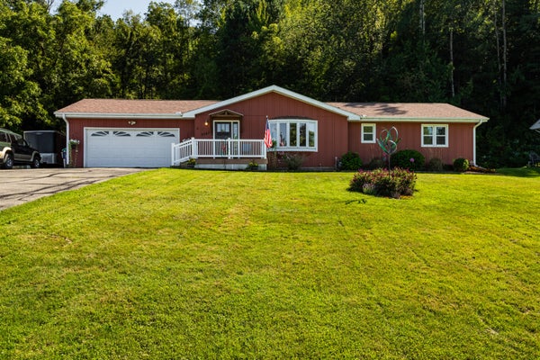 W5267 COUNTY ROAD B, LA CROSSE, WI 54601 - Image b5f43c68d1f78b42cf503e92eb2b27fb/3737376270