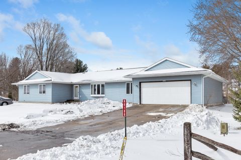Photo of N6189 Rose Ln, Onalaska, WI 54650 (MLS # 1954471)