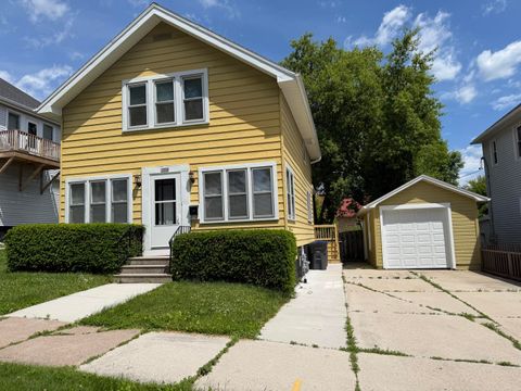 Photo of 1028 Georgia Ave, Sheboygan, WI 53081 (MLS # 1967439)