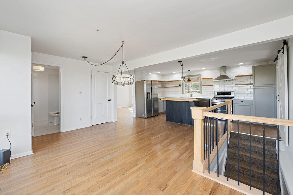 Sharon, Wisconsin 53585, United States, 3 Bedrooms Bedrooms, ,2 BathroomsBathrooms,Residential,Active,229843