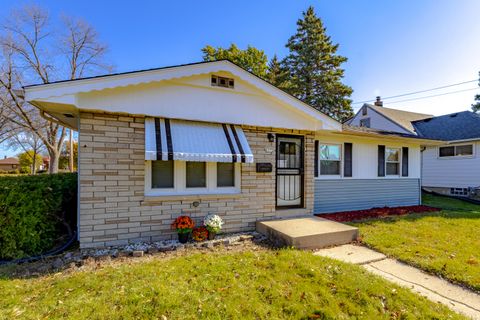 Photo of 6572 N 84th St, Milwaukee, WI 53224 (MLS # 1941461) Photo of 6572 N 84th St, Milwaukee, WI 53224 (MLS # 1941461)