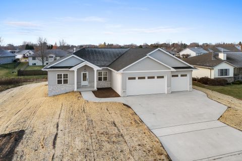 Photo of 4313 Deerbrook Ln, Manitowoc, WI 54220 (MLS # 1943895)