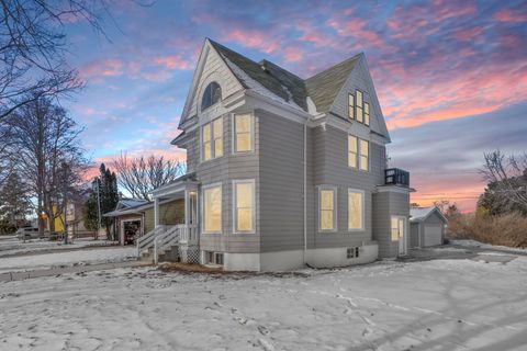 Photo of 704 Grand Ave, Sheboygan, WI 53083 (MLS # 1954527)