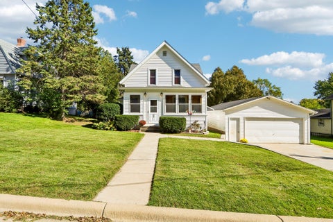Photo of 319 Sheldon St, Rockdale, WI 53523 (MLS # 1983927)