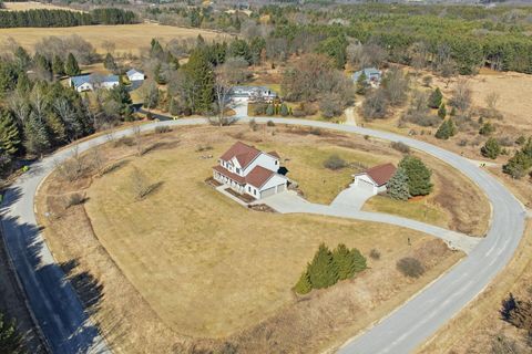 Photo of 2080 St Patricks Cir, Erin, WI 53027 (MLS # 1953535)