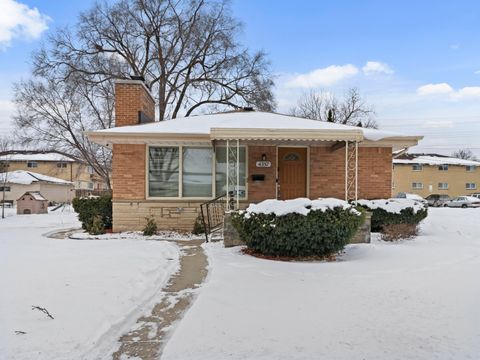 Photo of 4357 N 83rd St, Milwaukee, WI 53222 (MLS # 1949187)